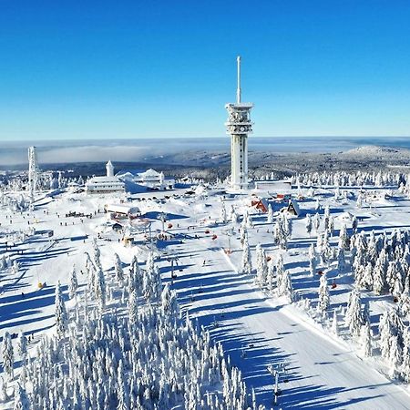 Apartman Mustang Klinovec Loučná pod Klínovcem Exterior foto