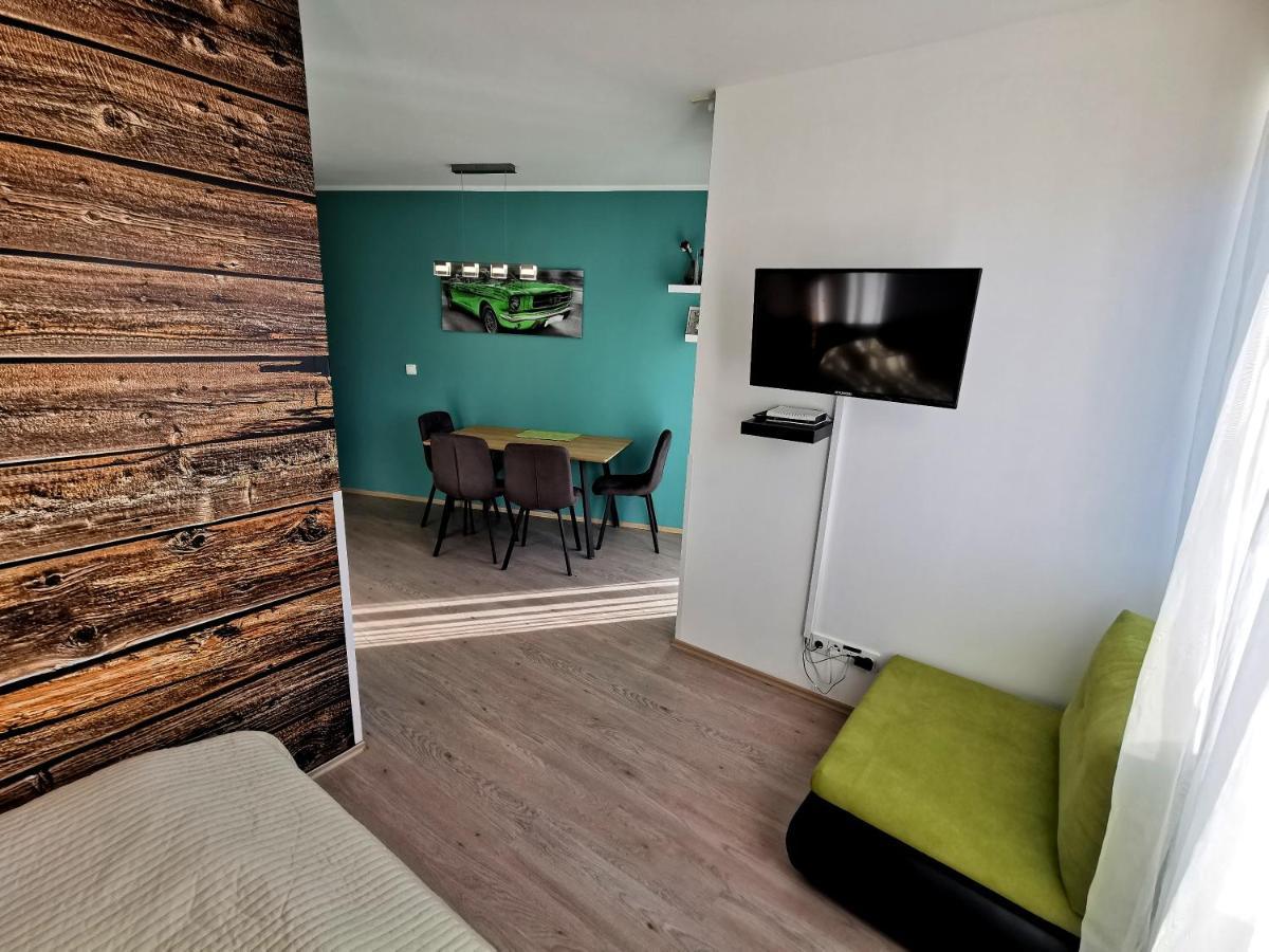 Apartman Mustang Klinovec Loučná pod Klínovcem Exterior foto